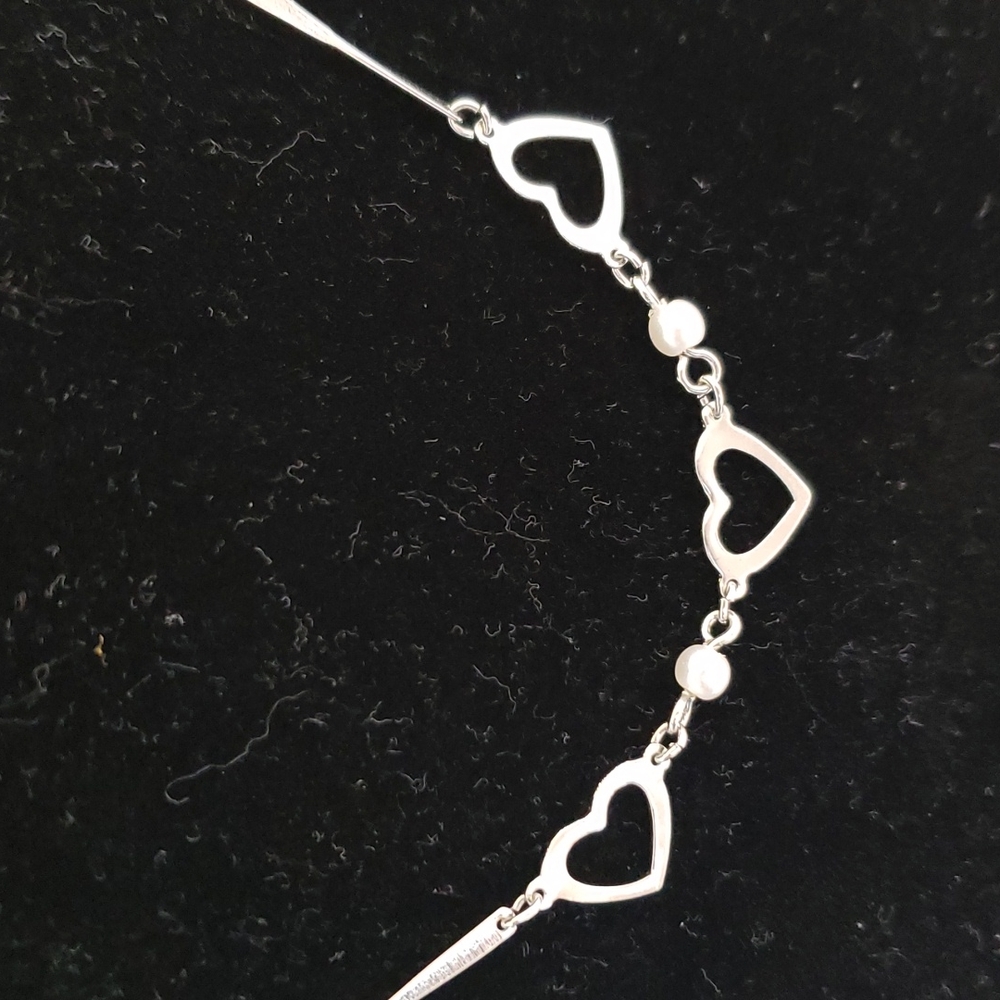 Heart & Pearl Necklace - Picture 2 of 5
